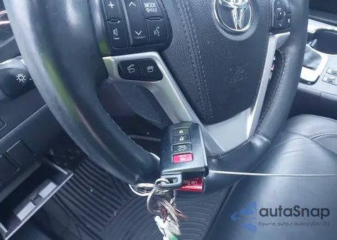 2016 Toyota Highlander Xle V6 из США, поврежденный, VIN 5TDKKRFHXGS504745